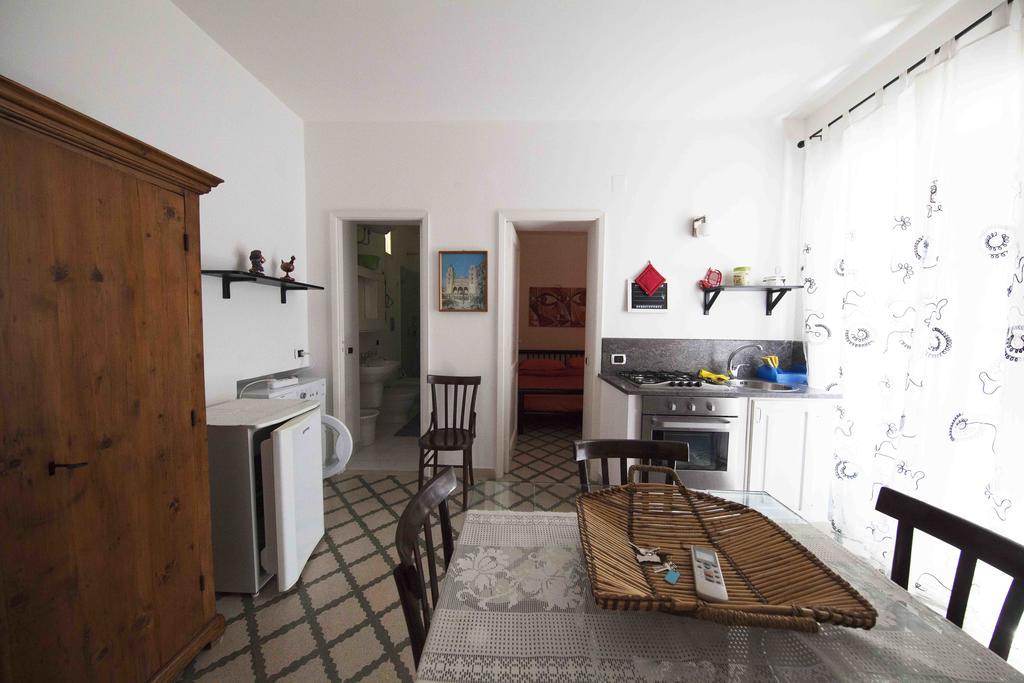 Gioeni 23 Apartment Cefalù Cameră foto