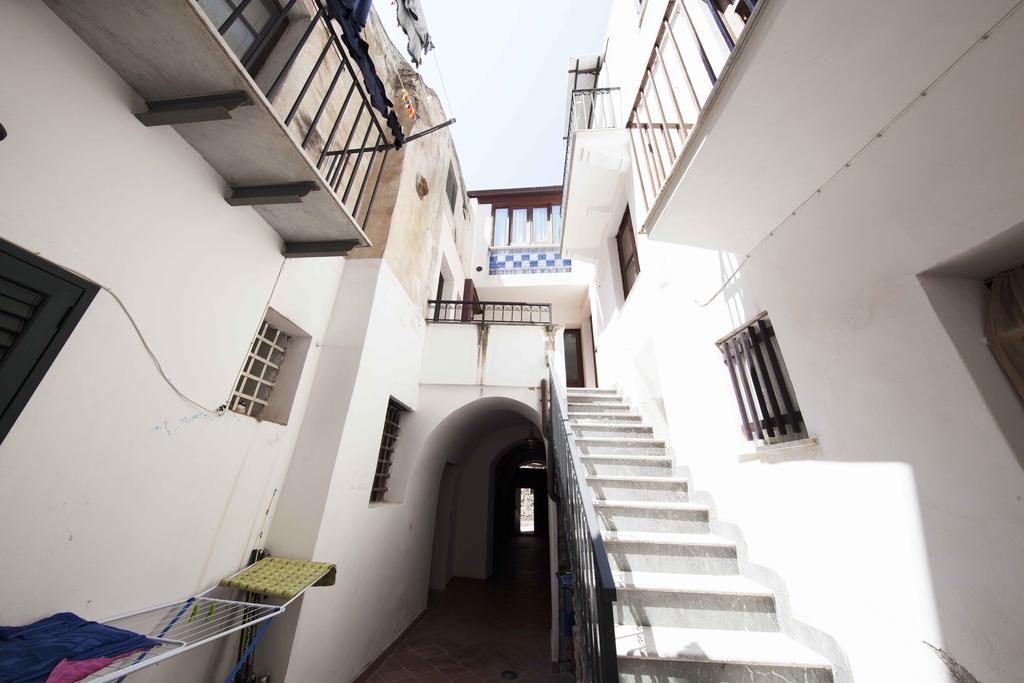 Gioeni 23 Apartment Cefalù Cameră foto